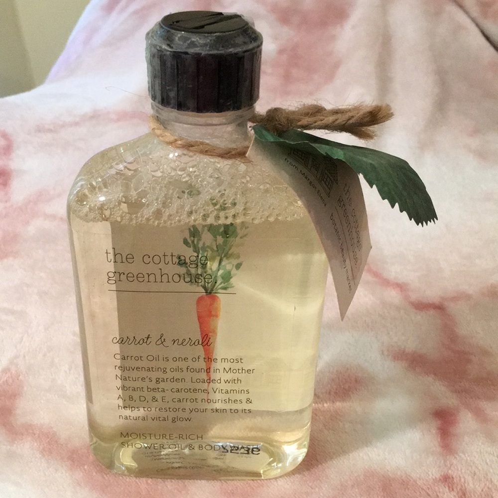 The Cottage Greenhouse CarrotNeroli Shower Oil NWT